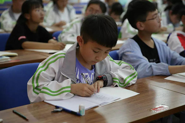 "汉风古韵进校园"第四站——走进姜屯中学